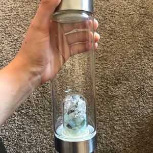 VitaJuwel Via Forever Young water bottle - READ DESCRIPTION